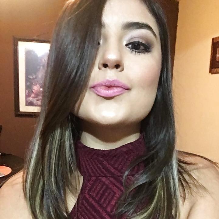 Brunette21 uit Zuid-Holland,Nederland