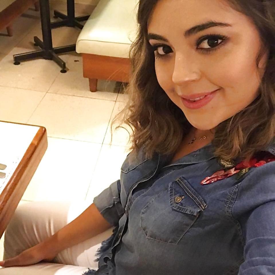 Brunette21 uit Zuid-Holland,Nederland